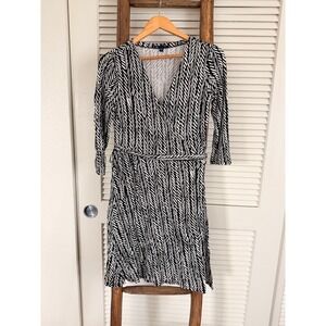 GAP Dress Black‎ White Geometric Print Wrap Tie Waist Midi 3/4 Sleeve